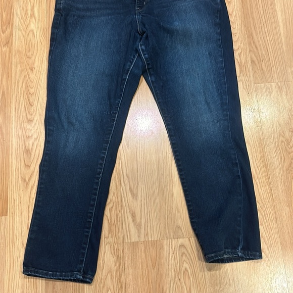 Levi’s Perfectly Slimming 512 Skinny Jean Size 14P - Picture 4 of 16